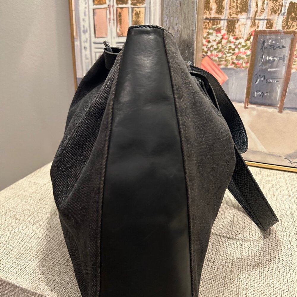Authentic Vintage Gucci Denim and Leather Tote with attached Pouch - Picture 6 of 12